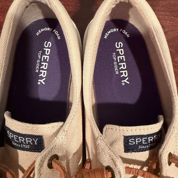 Sperry Topsiders Tan Canvas Sneakers with Brown Leather Laces NWOT - Picture 5 of 7